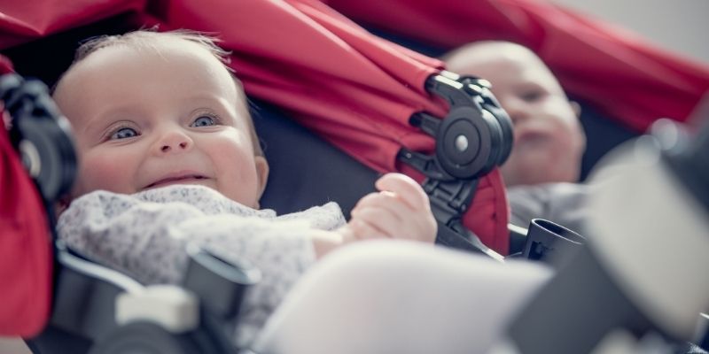 Comparing Double Prams and Strollers: Which is Best for Your Twins or Siblings?