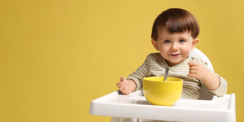 High Chairs vs. Lap Feeding: Why a Dedicated Seat Makes Life Easier for Parents