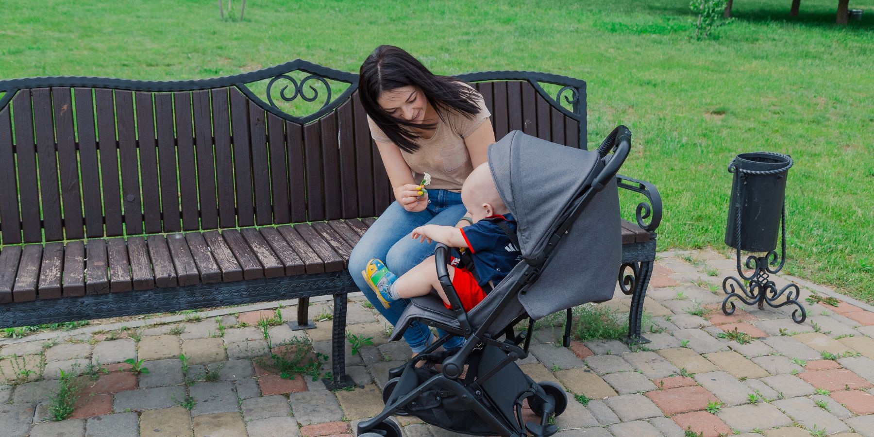 Strollers and Their Role in Modern Parenting: A Lifesaver for Busy Families