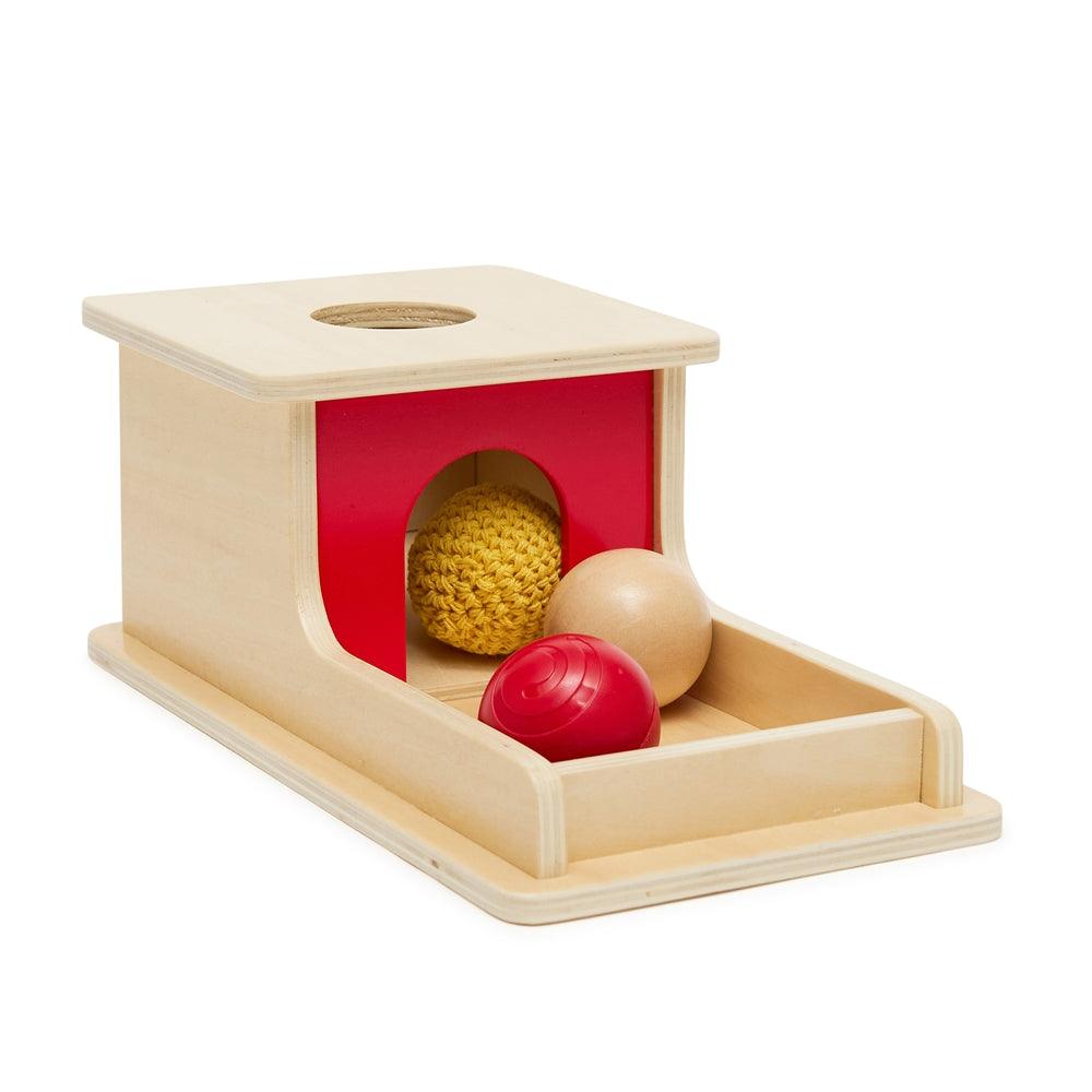 Object Permanence with Tray and 3 balls (Wood, Plastic, Yarn) - Aussie Baby